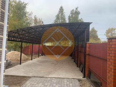 Стальной односкатный навес для укрытия более трех машин